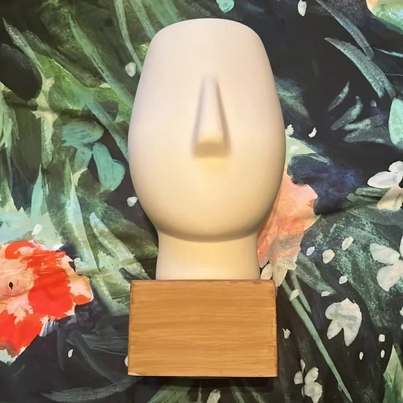 IKEA Bisque Nagon Head Sculpture - Picture 7 of 16